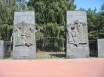 brama cmentarza �ydowskiego na Br�dnie