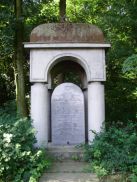 G�usk - pomnik na cmentarzu �ydowskim