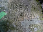inskrypcje na nagrobku