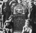 Archiwalne zdj�cie wykonane na cmentarzu �ydowskim w Opatowie