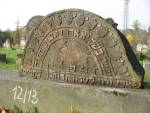 Sosnowiec Modrzej�w - macewa na cmentarzu �ydowskim